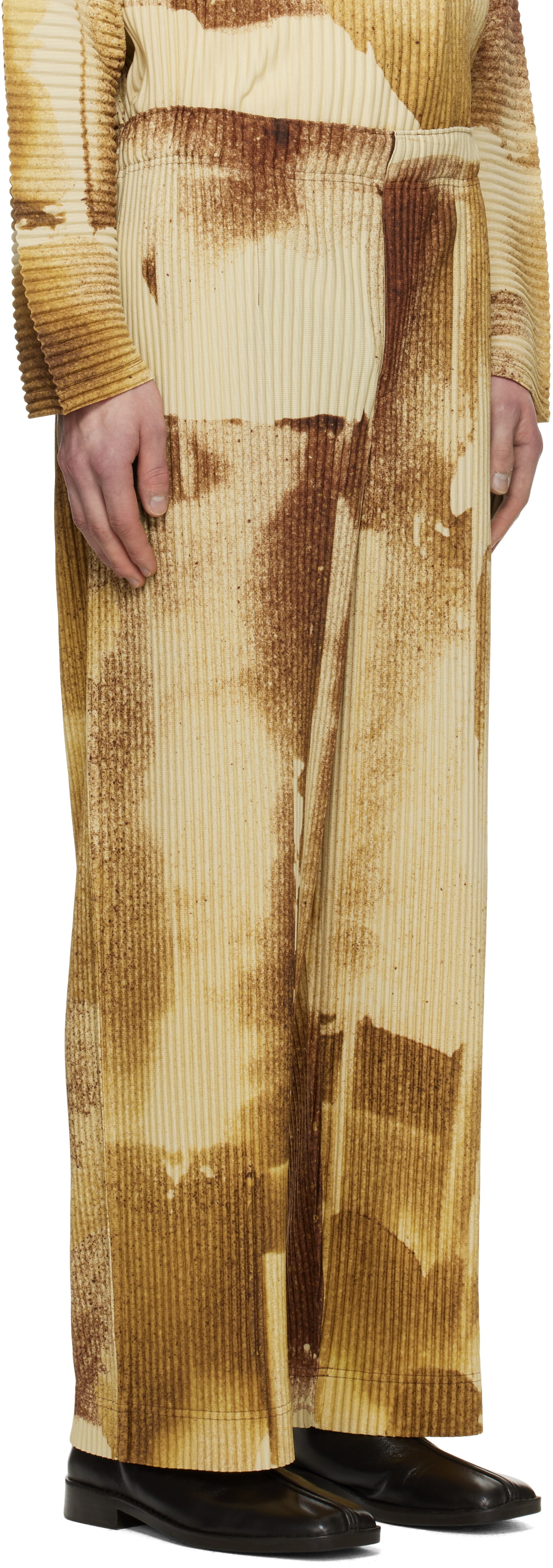 HOMME PLISSÉ ISSEY MIYAKE WIND WALK HOMME PLISSÉ ISSEY MIYAKE Brown Wind Walk Trousers Homme Plisse