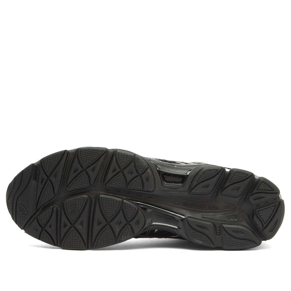 Asics Gel-Cumulus 16 Sneakers in Black/Black