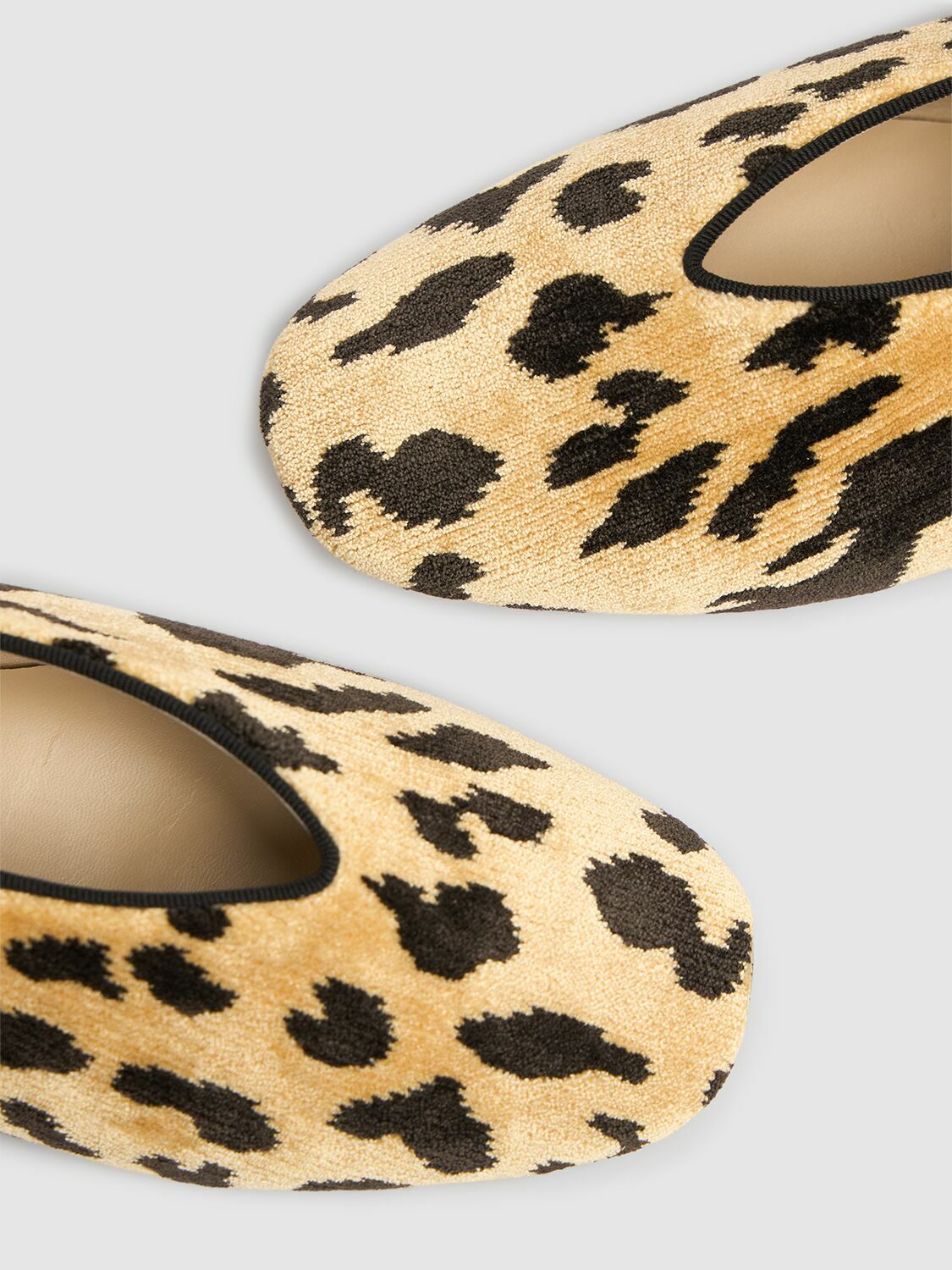 LE MONDE BERYL 10mm Stella Velvet Mary Jane Flats