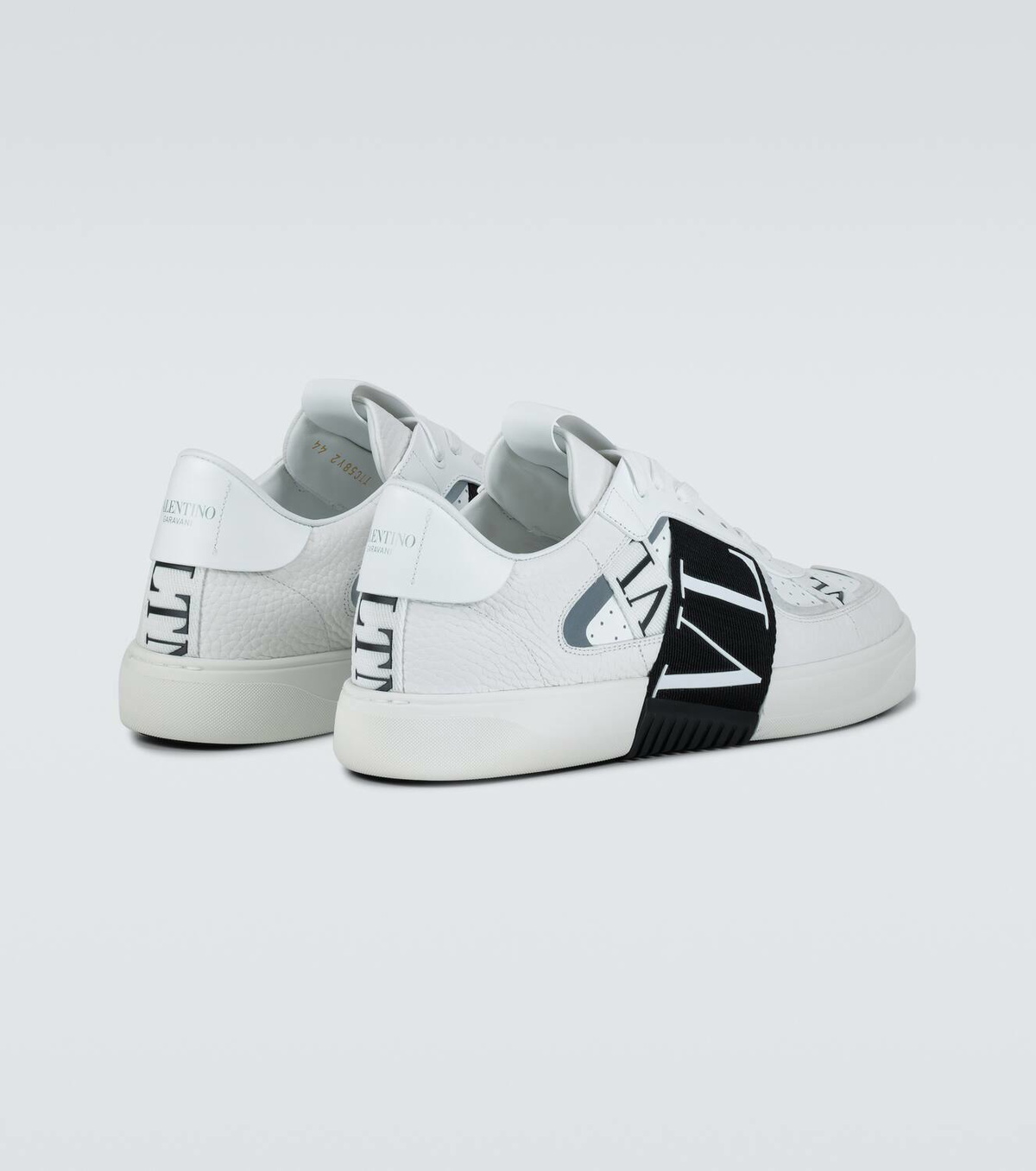 VALENTINO GARAVANI VL7N スムース&ペブル加工レザー ハイカット Valentino Garavani Low-Top Calfskin VL7N Sneakers with Bands