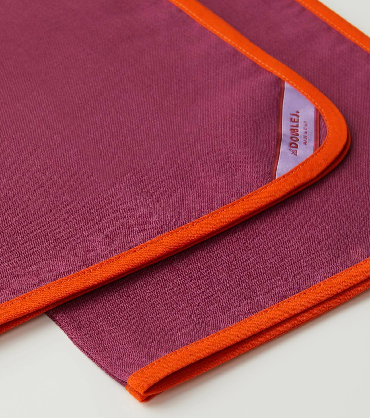 La DoubleJ Rainbow Raspberry Large set of 2 napkins