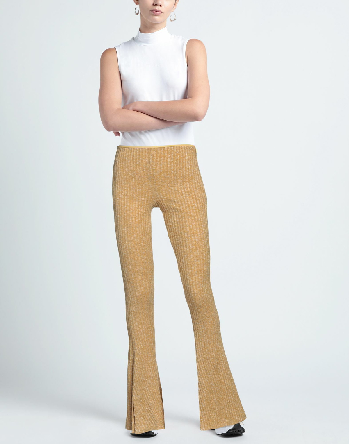 16arlington Womens Pants in Yellow
