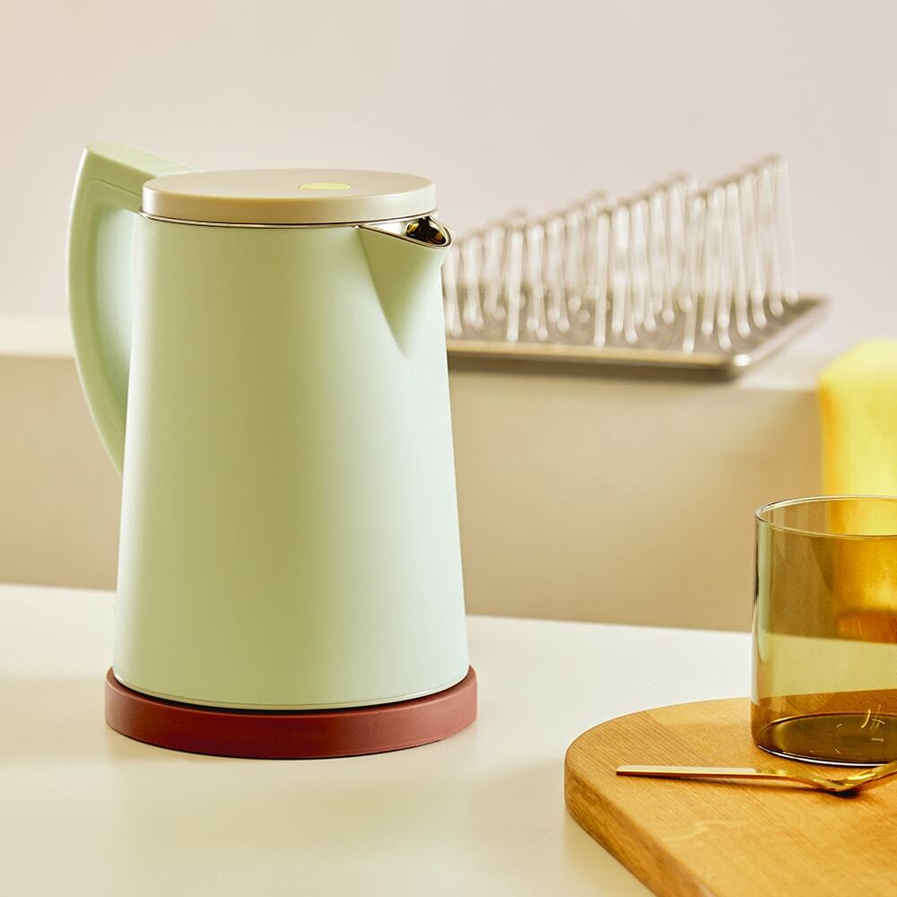 HAY Sowden Kettle in Mint 