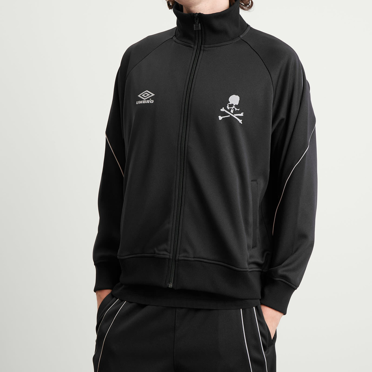 MASTERMIND WORLD Men's x Umbro Track Jacket in Black
