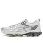 Asics GEL-QUANTUM KINETIC Sneakers in White/Light Dust