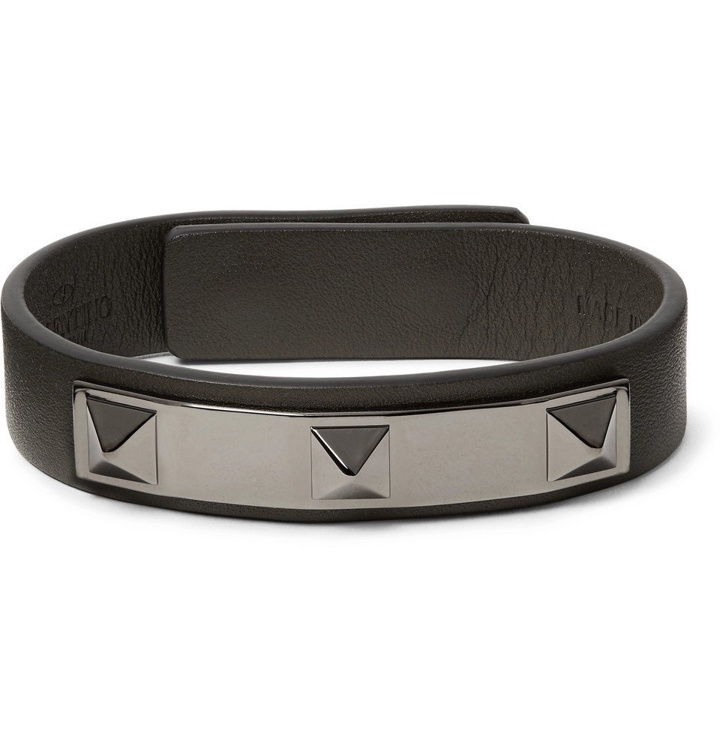 Photo: Valentino - Valentino Garavani Rockstud Leather and Ruthenium-Tone Bracelet - Men - Green