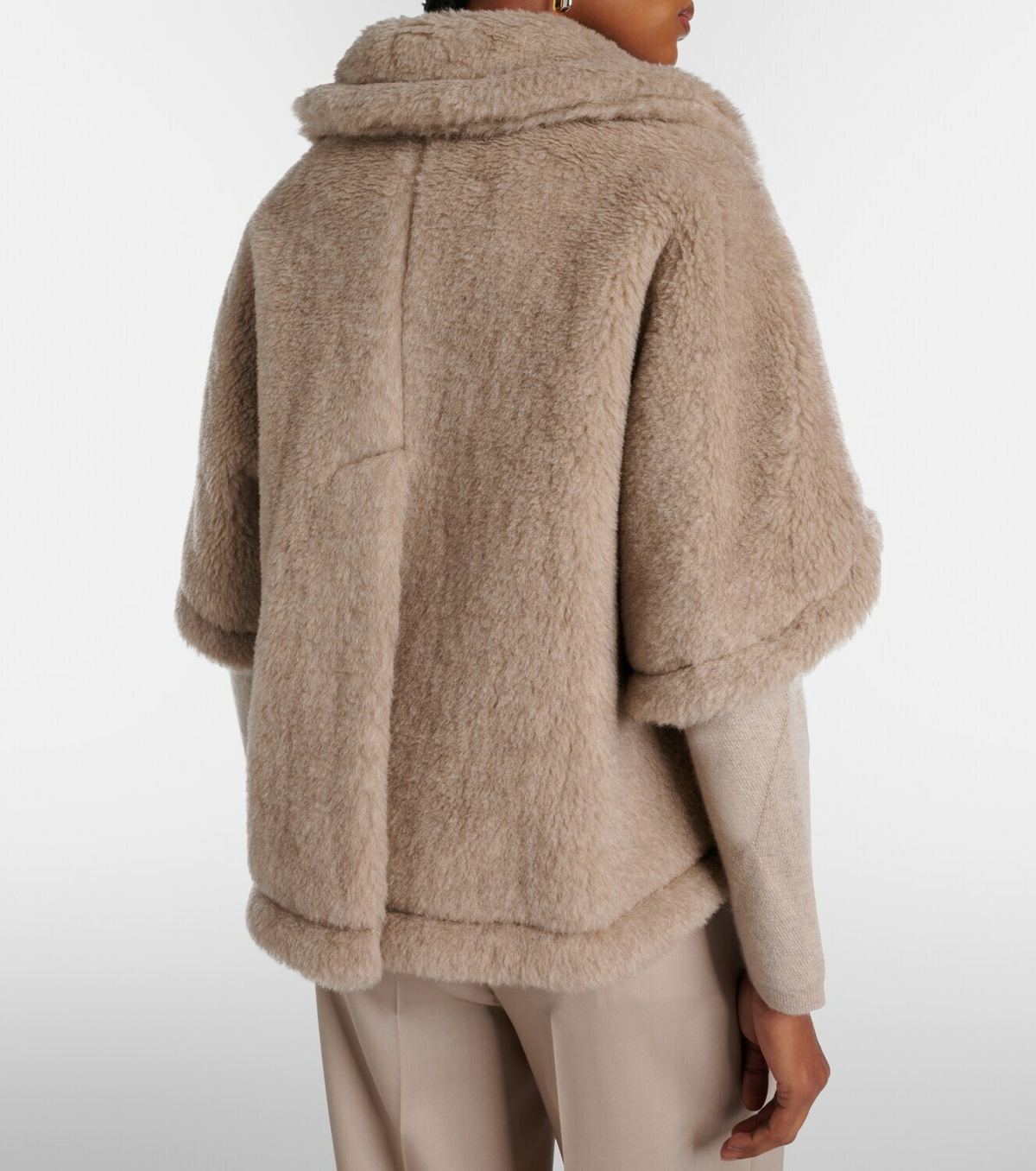 Max Mara Corvino teddy cape