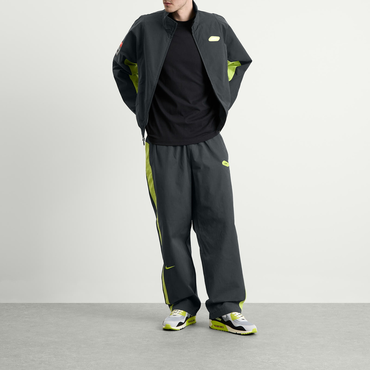 Nike x PATTA Track Pant in Black/Cyber