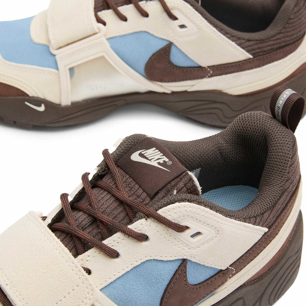 Nike x Travis Scott Zoom Field Jaxx Sneaker in Blue/Brown/Ivory