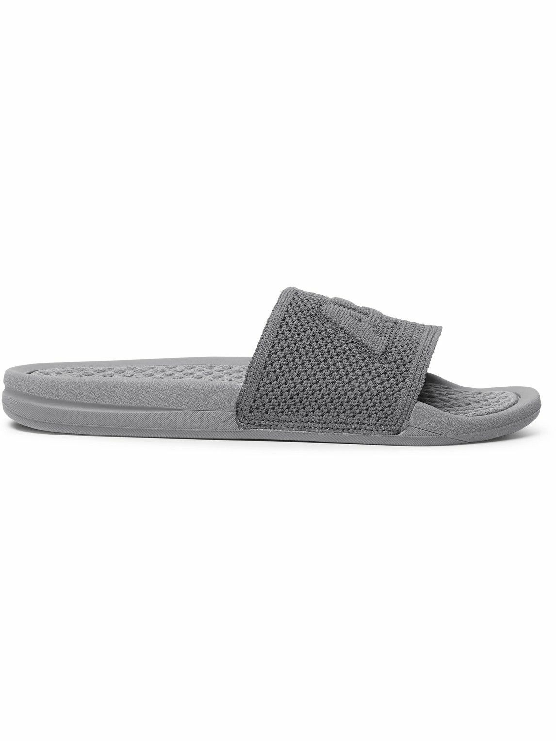 Shop de nieuwste items online bij Baskèts