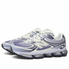 New Balance 2000 Sneaker in Boysenberry/Smoked Violet/Sea Salt