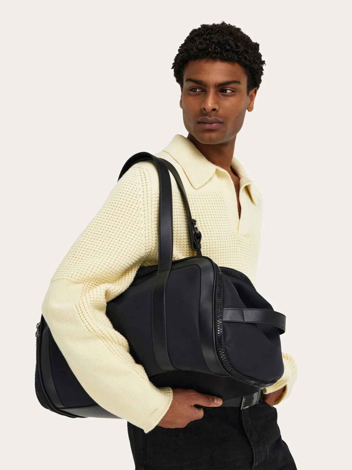 Ferragamo Mens Foldable weekend bag in Black