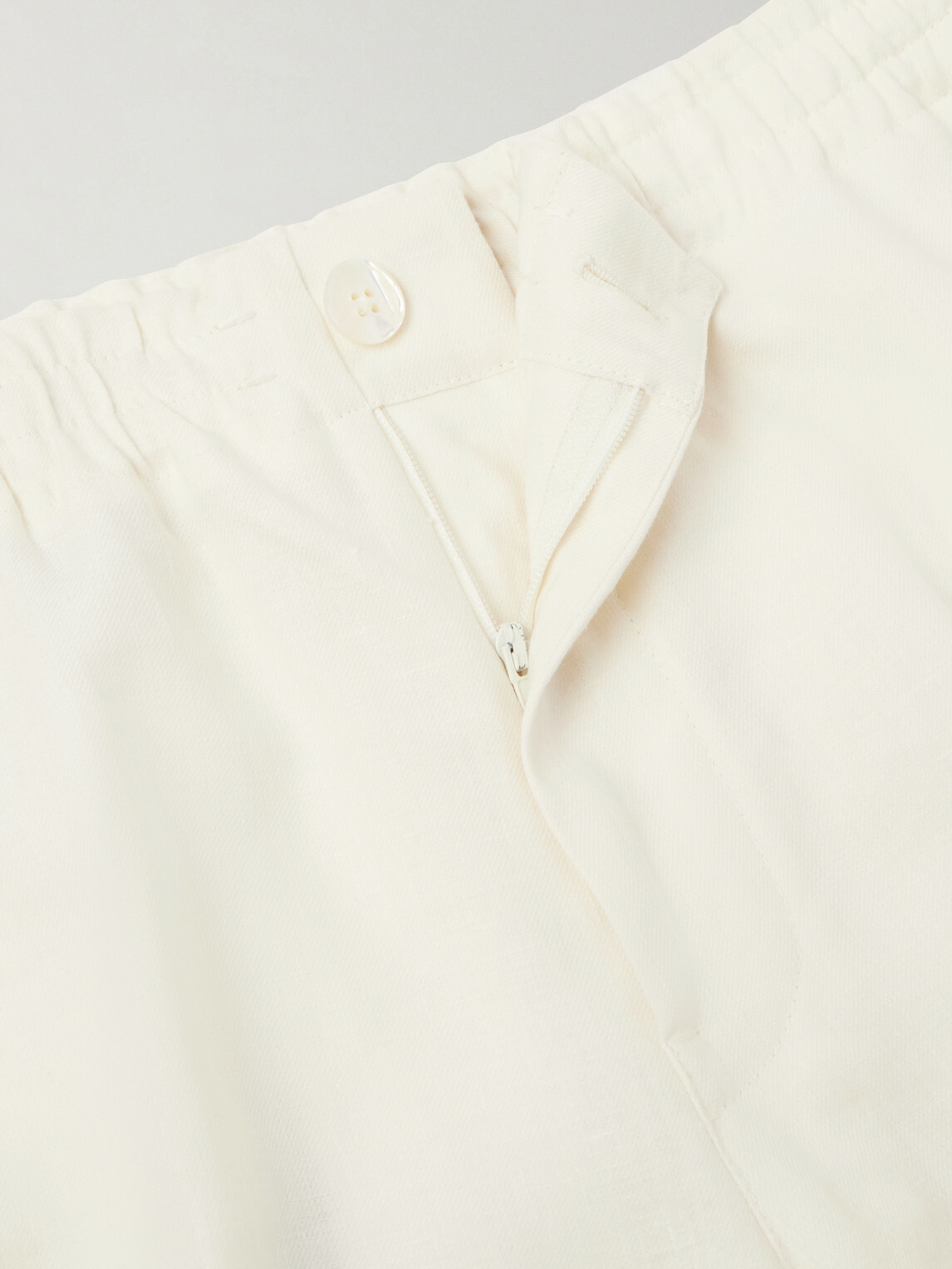 Zegna - Straight-Leg Pleated Linen Drawstring Shorts - White