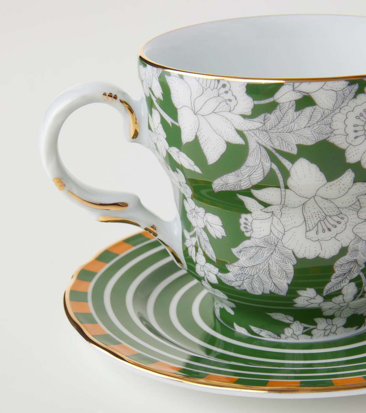 La DoubleJ Big Mama cup and saucer set