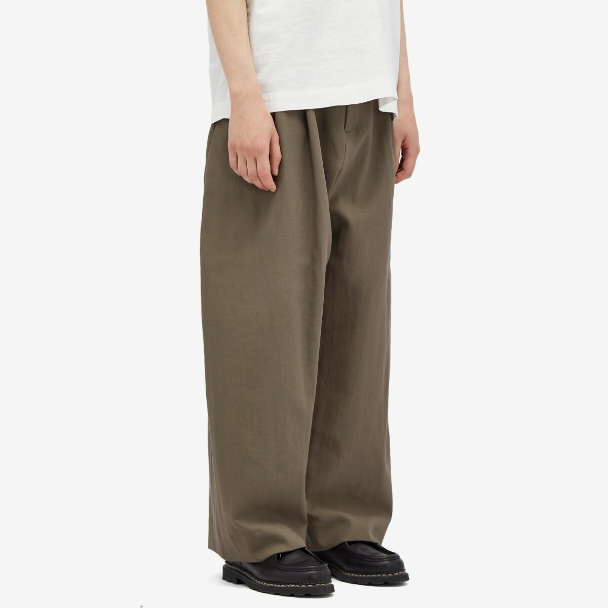 Studio Nicholson Men's Line Double Pleat Volume Pants in Fossil Studio  Nicholson