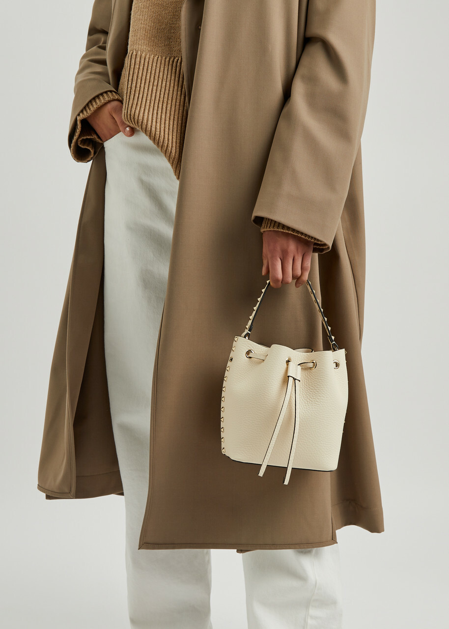 【関税&送料込】Valentino Garavani Ivory Leather Bucket Bag 0400022333160_IVORY?wid=600&