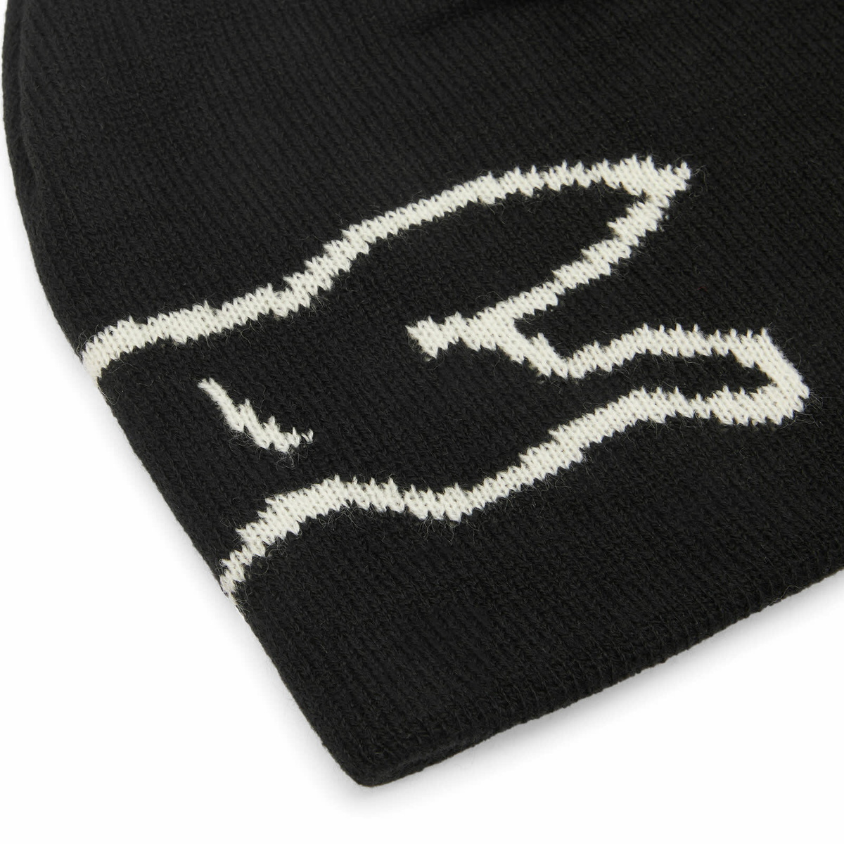 ICECREAM Men's Running Dog Beanie in Black 