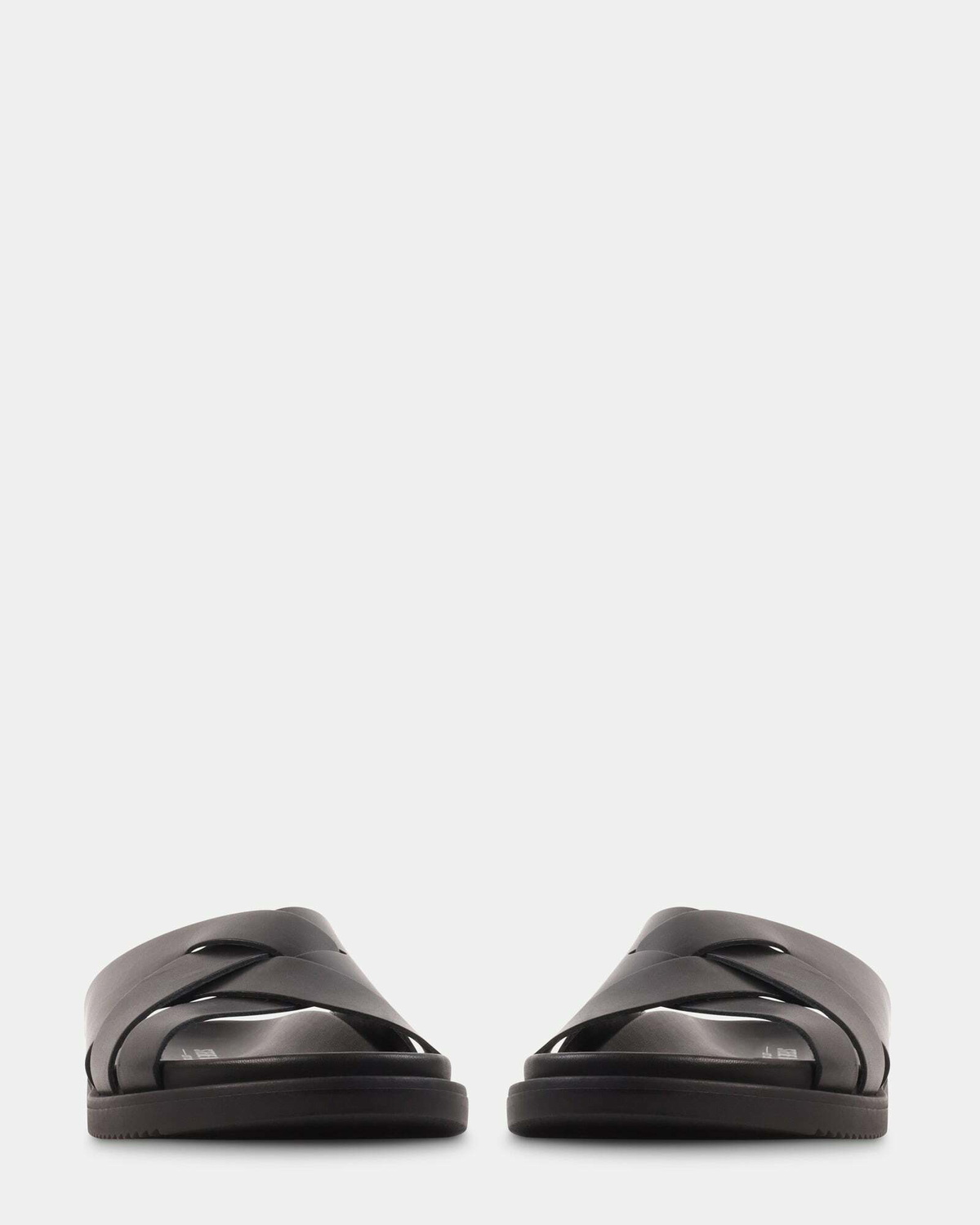 Steve Madden Rovero Sandals in Black