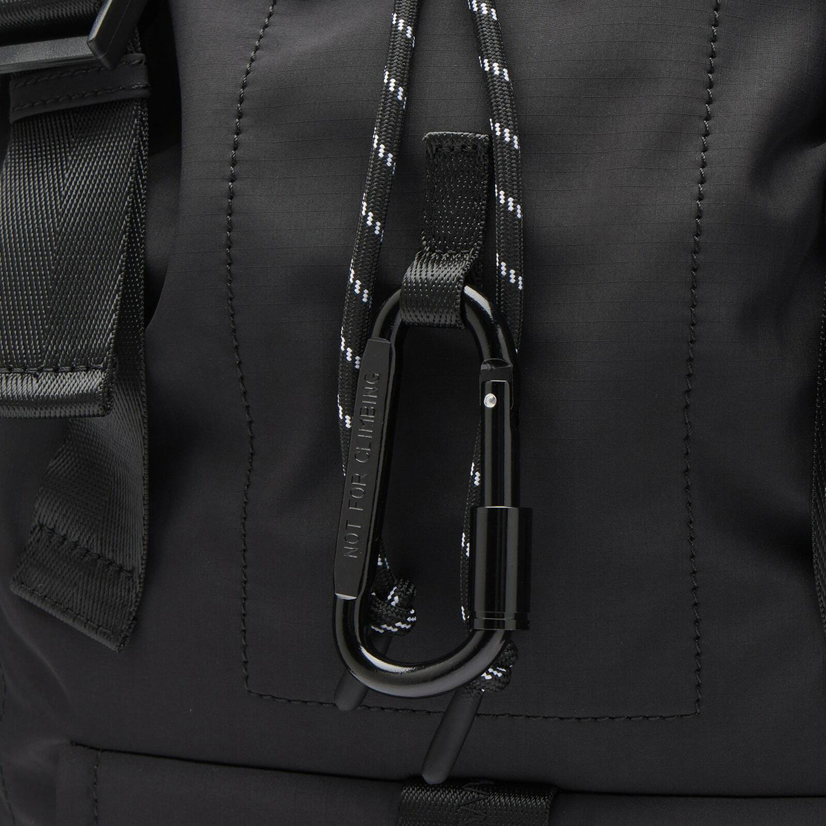 A.P.C. Men's Sac A Dos Trek 2.0 Back Pack in Black 