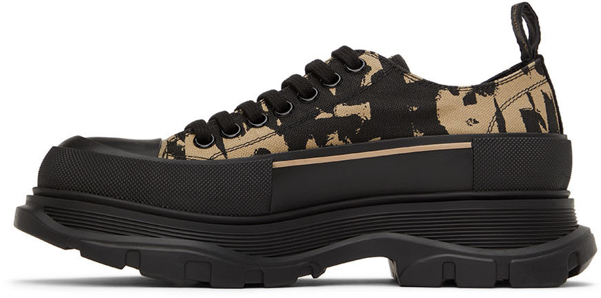 Alexander McQueen Graffiti
Tread Slick Boot Beige Black 705667_W4TG4_9787.png.png main image 2