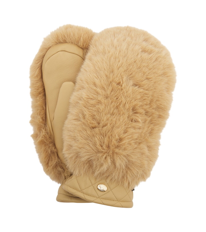 Photo: Goldbergh Hill leather mittens