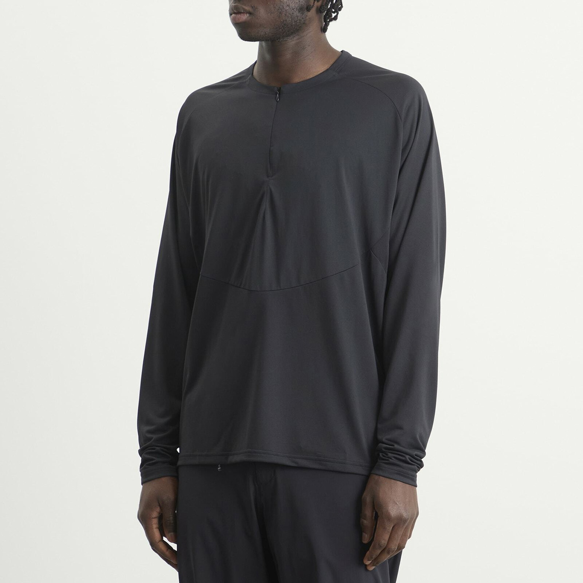 Hiking Patrol Men's x Mammut Light FL Half Zip T-Shirt in Black