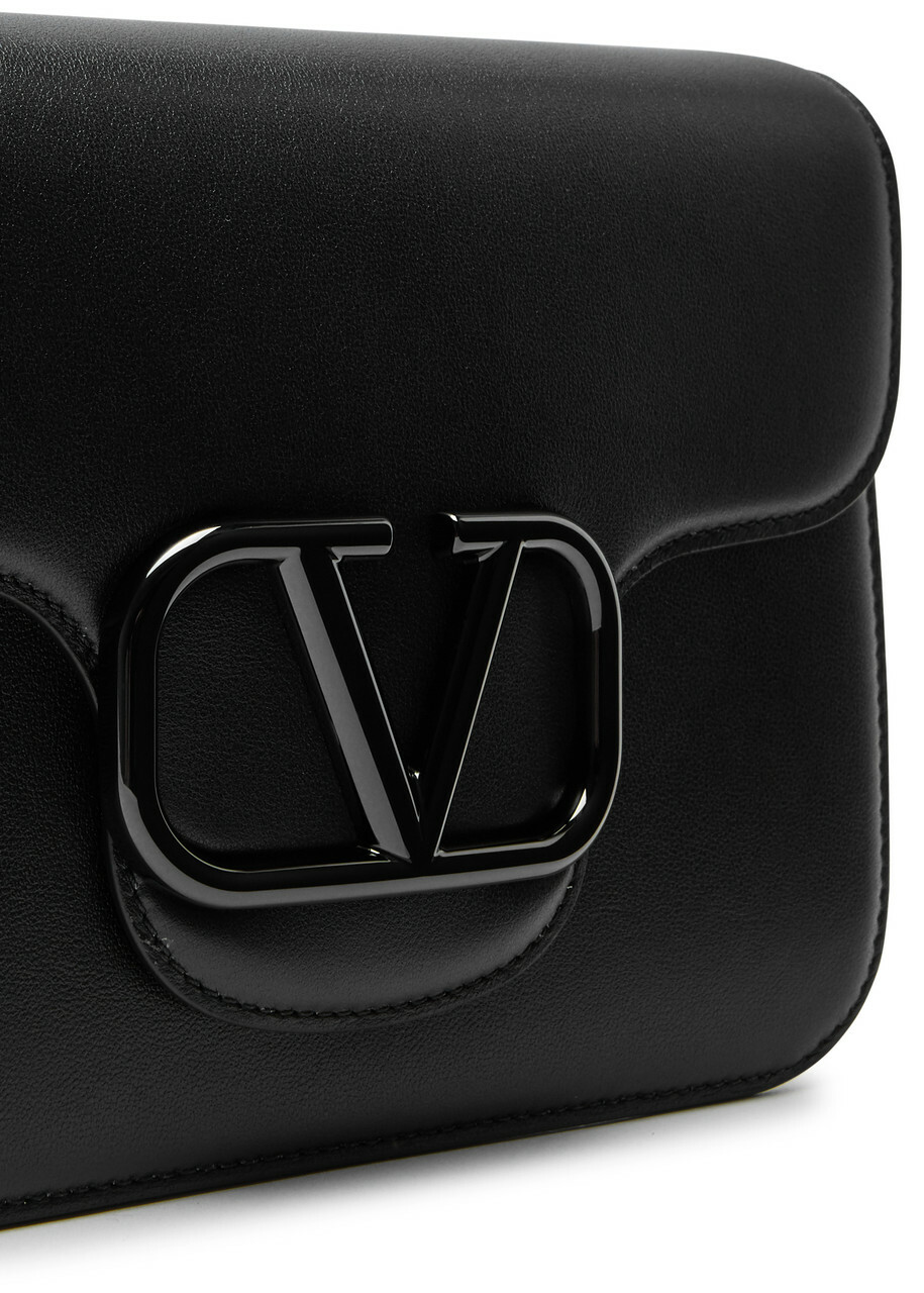 国内送/送関込【ValentinoGaravani】Leather Shoulder バッグ Valentino Garavani Alltime Leather Shoulder Bag | Black