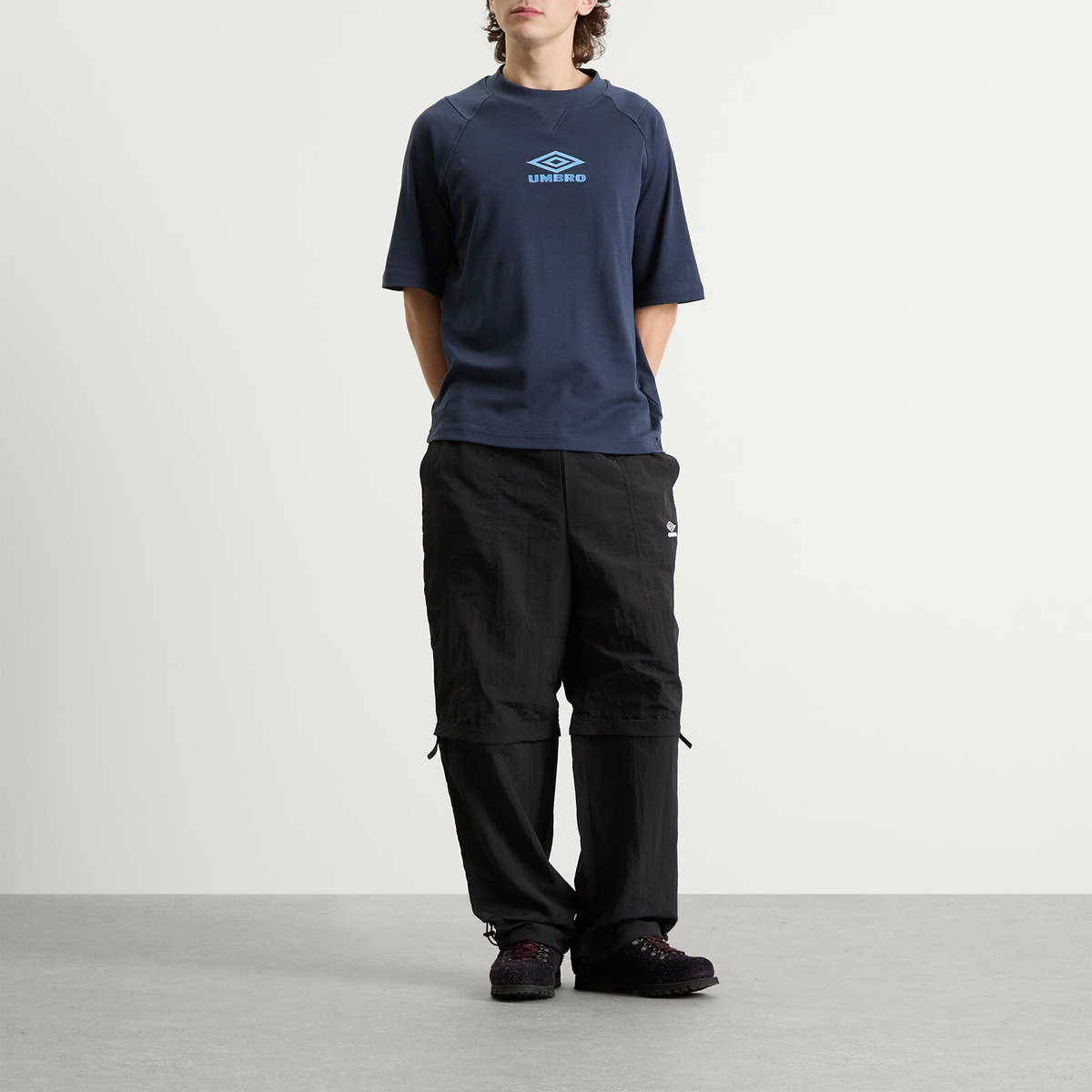 Umbro Men's Iconic Boxy T-Shirt in Dark Navy/Vista Blue