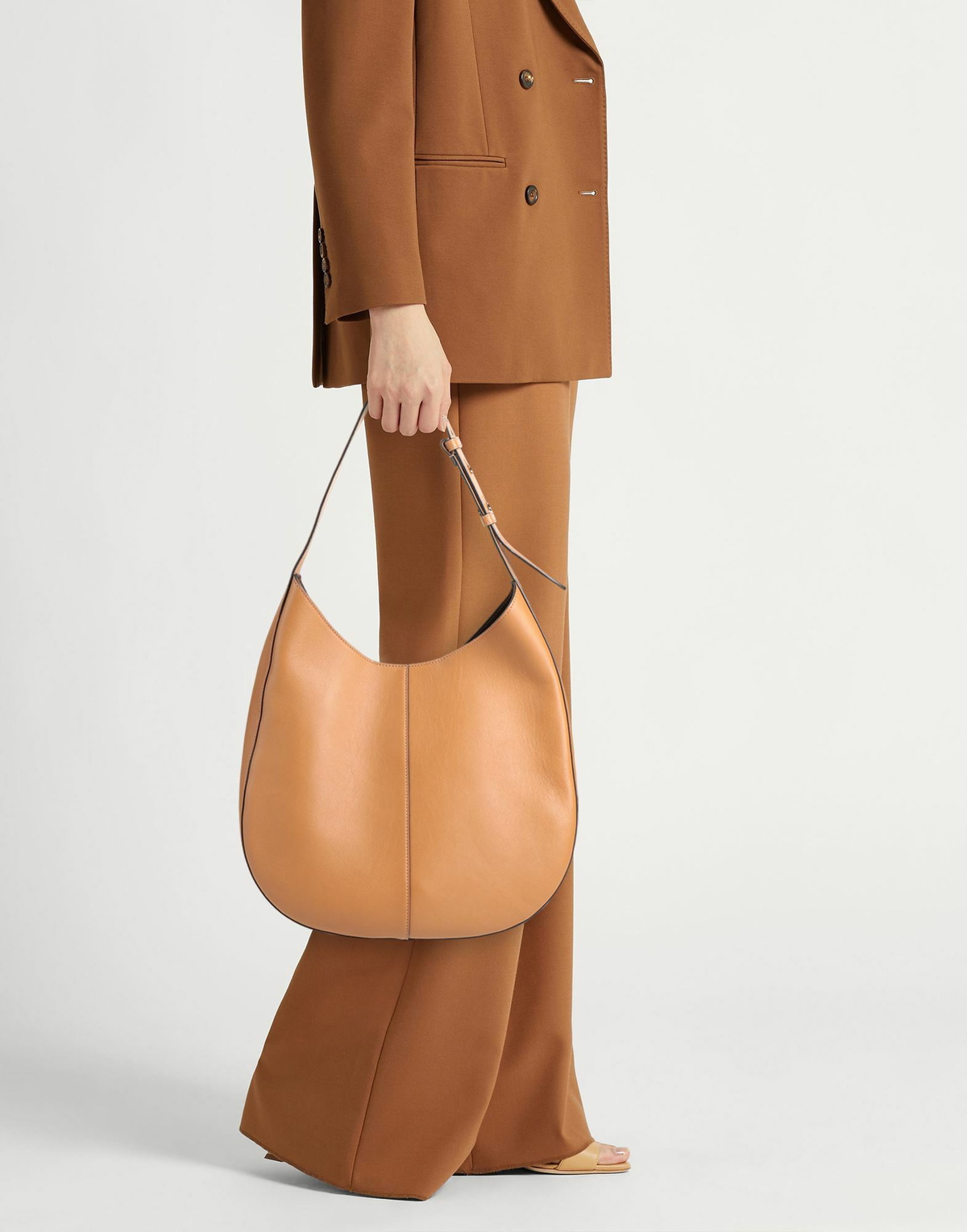 Tod's Womens Shoulder bag Light brown