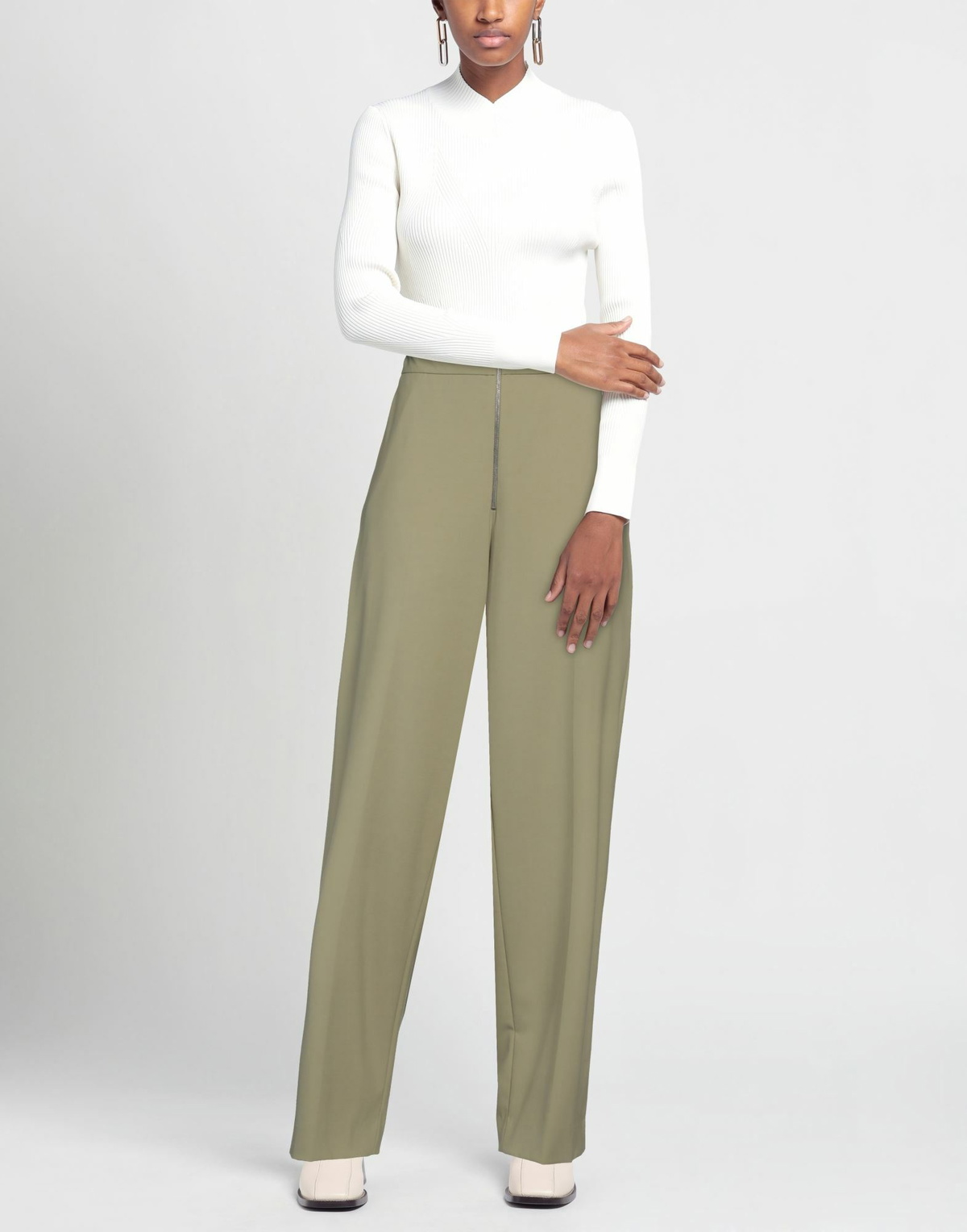 Gauchere Womens Pants Military in Green