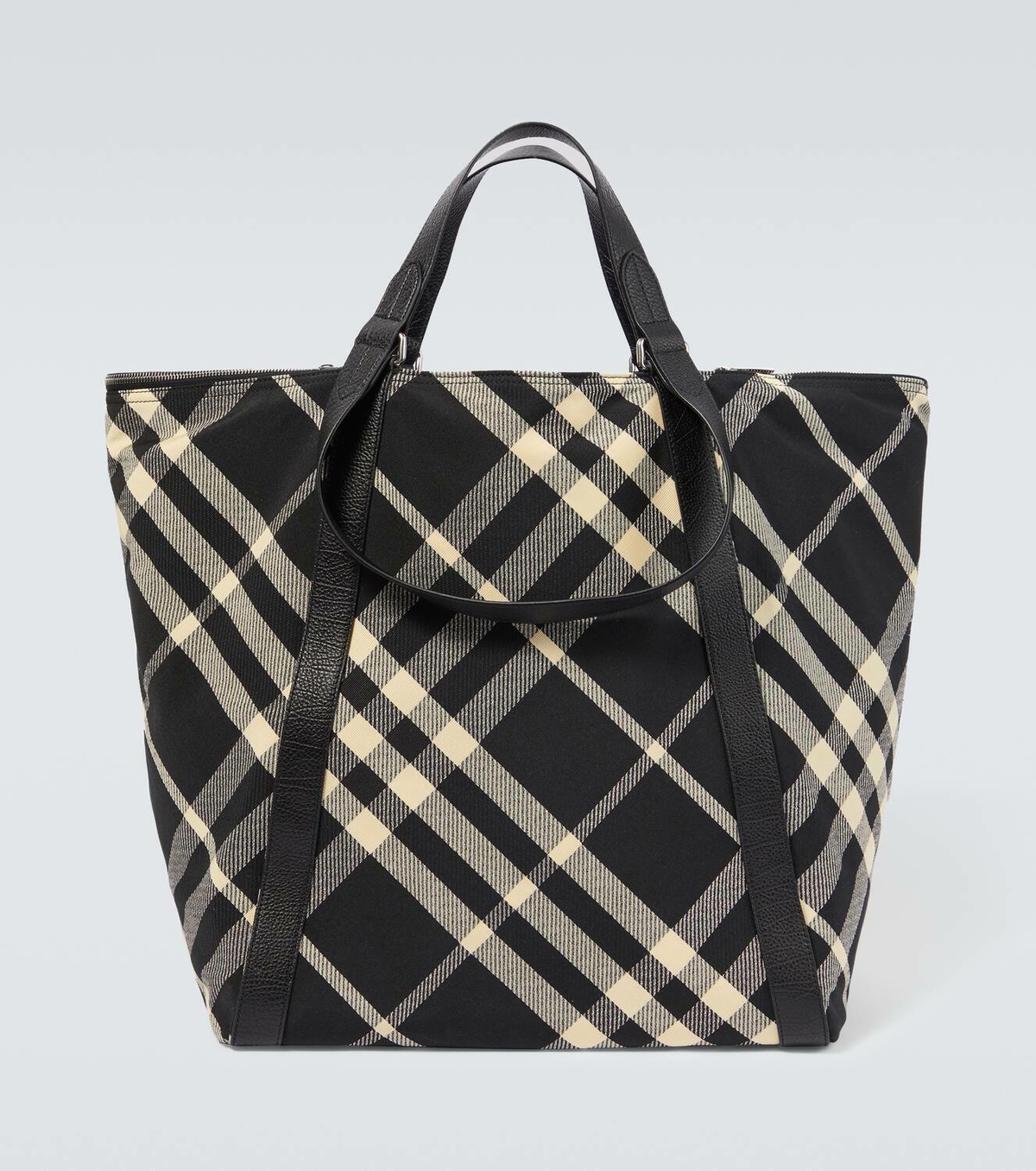 BURBERRY｜TOTEBAGS (Large field tote (8086476)) Burberry Field Large Burberry Check tote bag Burberry