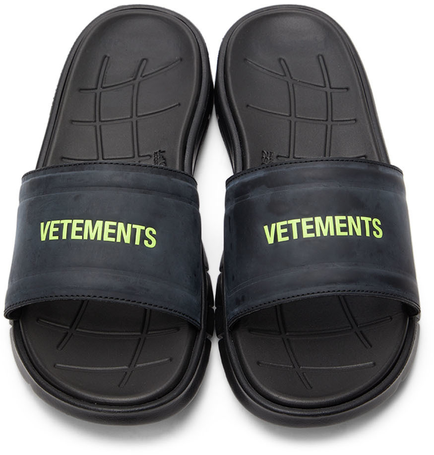 VETEMENTS Black Reebok Edition Logo Pool Slides