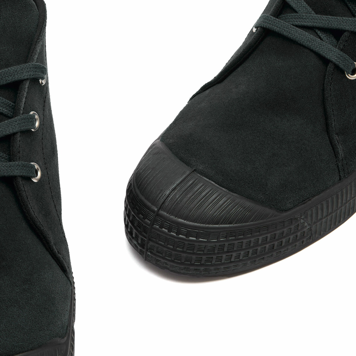 Novesta Men's x Noel Gallagher Lone Star Sneakers in Black