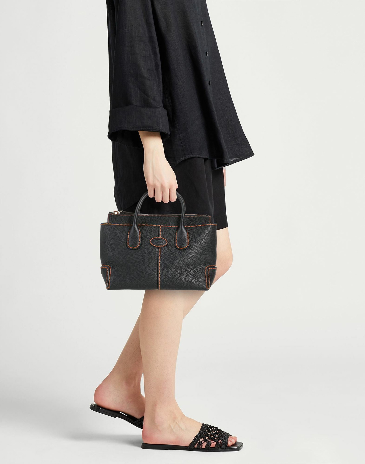 Tod's Womens Handbag in Black