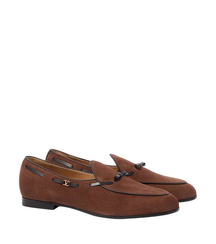 Photo: Valentino Garavani VLogo leather-trimmed suede loafers