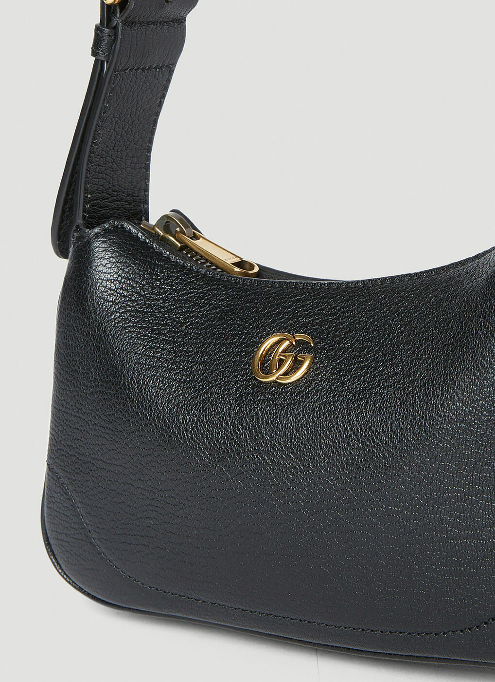 Gucci - Aphrodite Shoulder Bag in Black Gucci