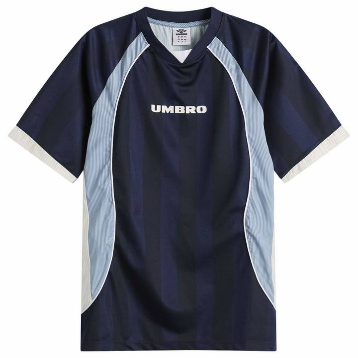 Photo: Umbro Men's Panelled Raglan Shirt in Baritone Blue/Brilliant White/Blue Fog