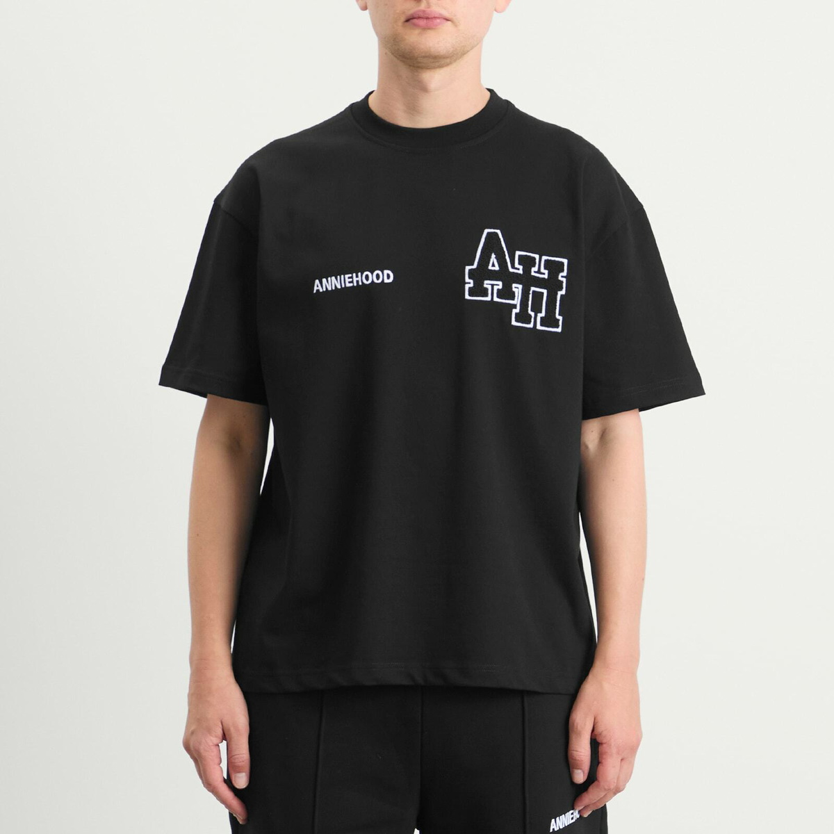 ANNIE HOOD Men's College T-Shirt in Black/Black