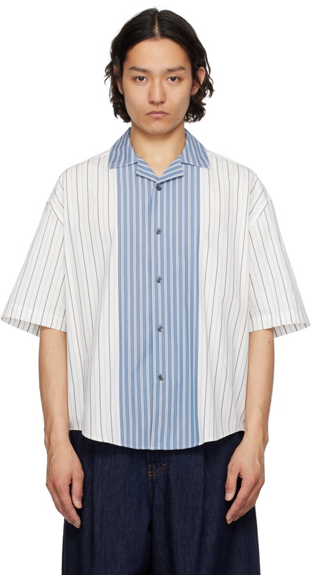 Photo: AMI Paris White & Blue Cotton Short Sleeve Boxy Shirt