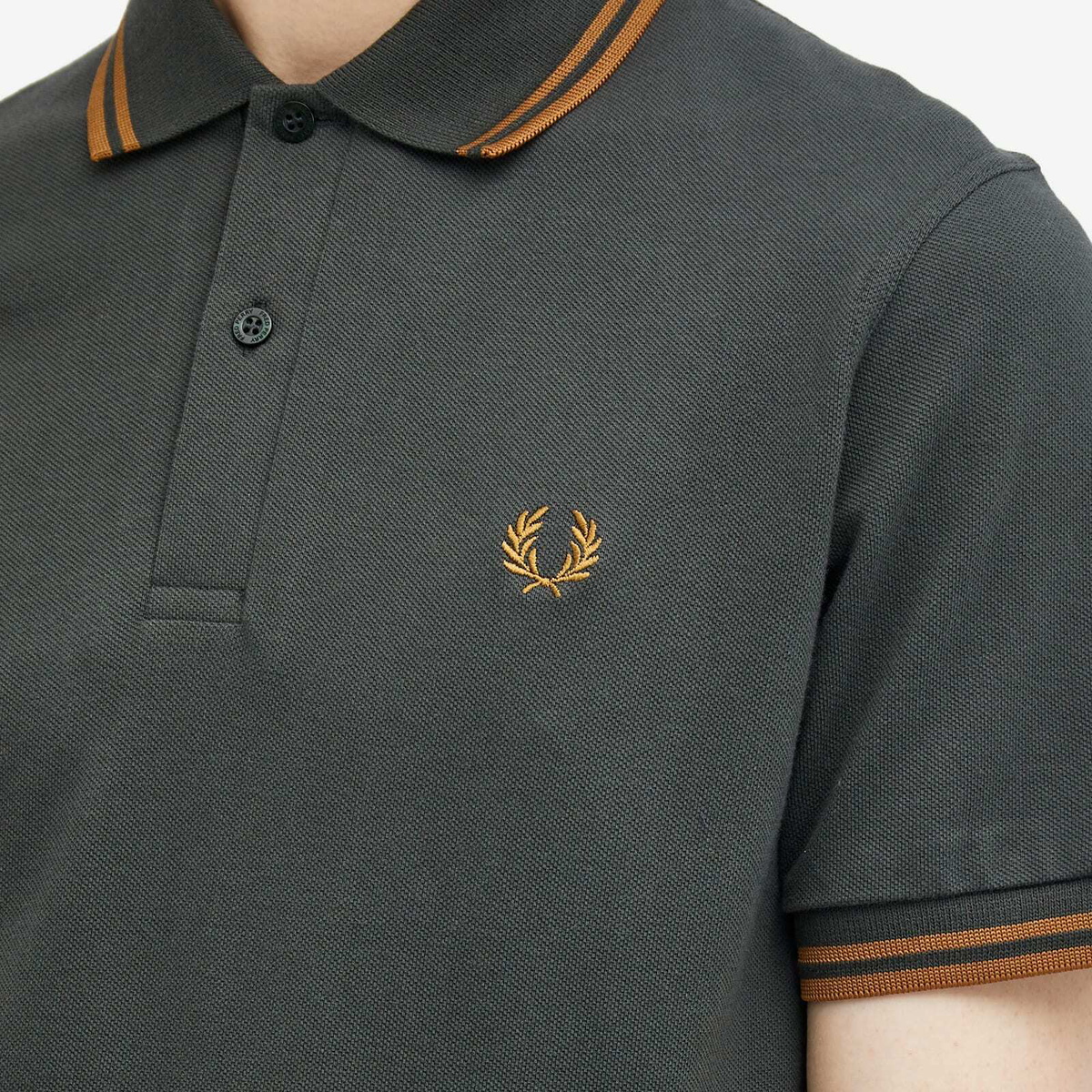 Fred Perry Men's Original Twin Tipped Polo Shirt in Night