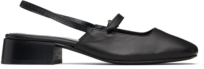 Photo: Nicole Saldaña Black Poppy Ballerina Flats
