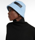 JW Anderson - Knitted bucket hat
