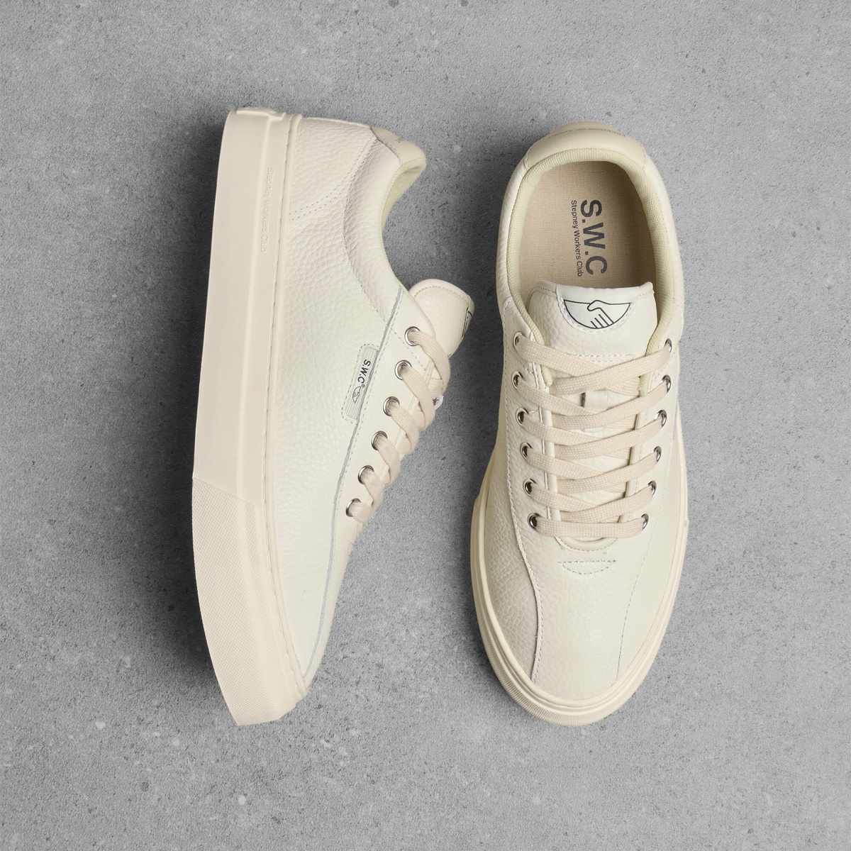 Stepney Workers Club Men's Dellow 02 Tumbled Lea - END. Exclusive in White
