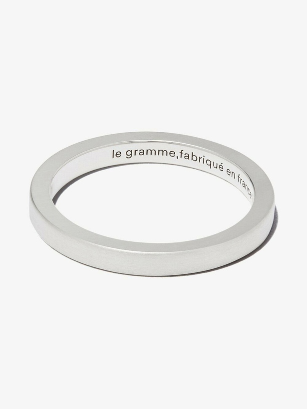 Photo: Le Gramme Le 3 Grammes Ribbon Ring
