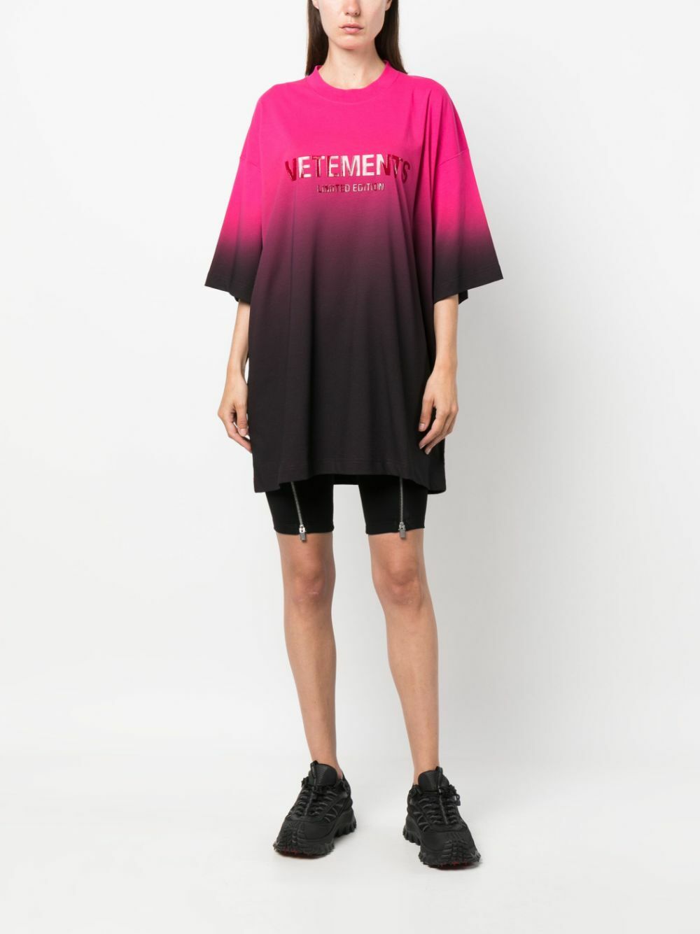 VETEMENTS Pink Limited Edition Big Logo T-Shirt Vetements