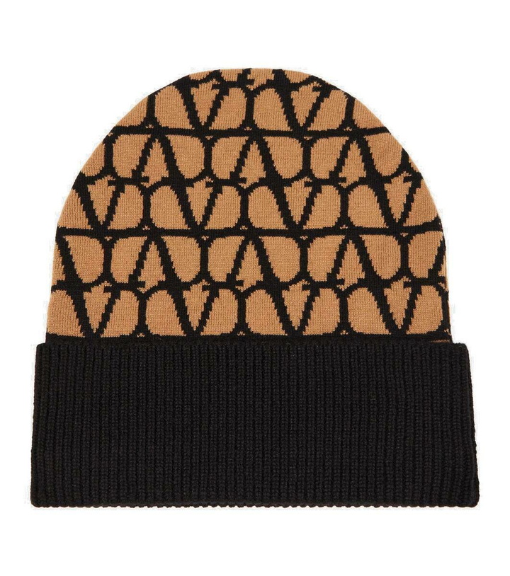 Photo: Valentino Toile Iconographe cashmere beanie