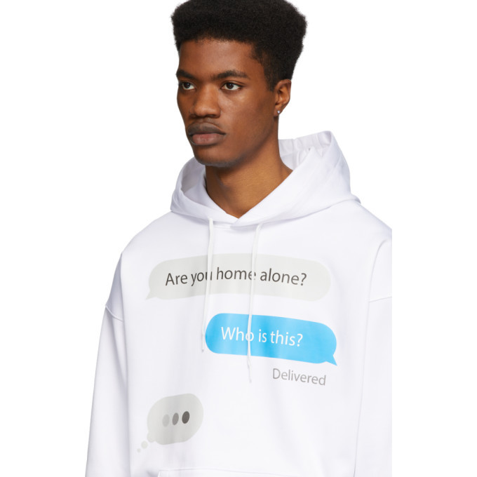 Love moschino discount white hoodie