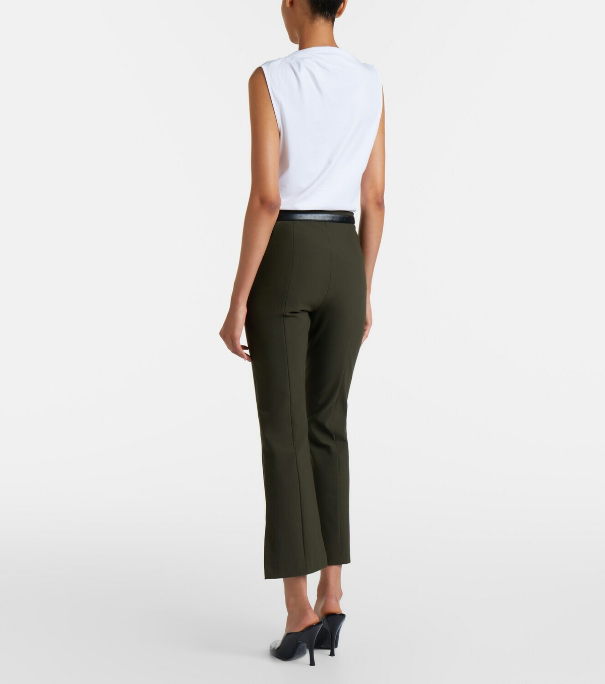 Vince Mid-rise cropped pants