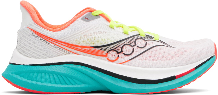 Photo: Saucony White Endorphin Speed 5 Sneakers
