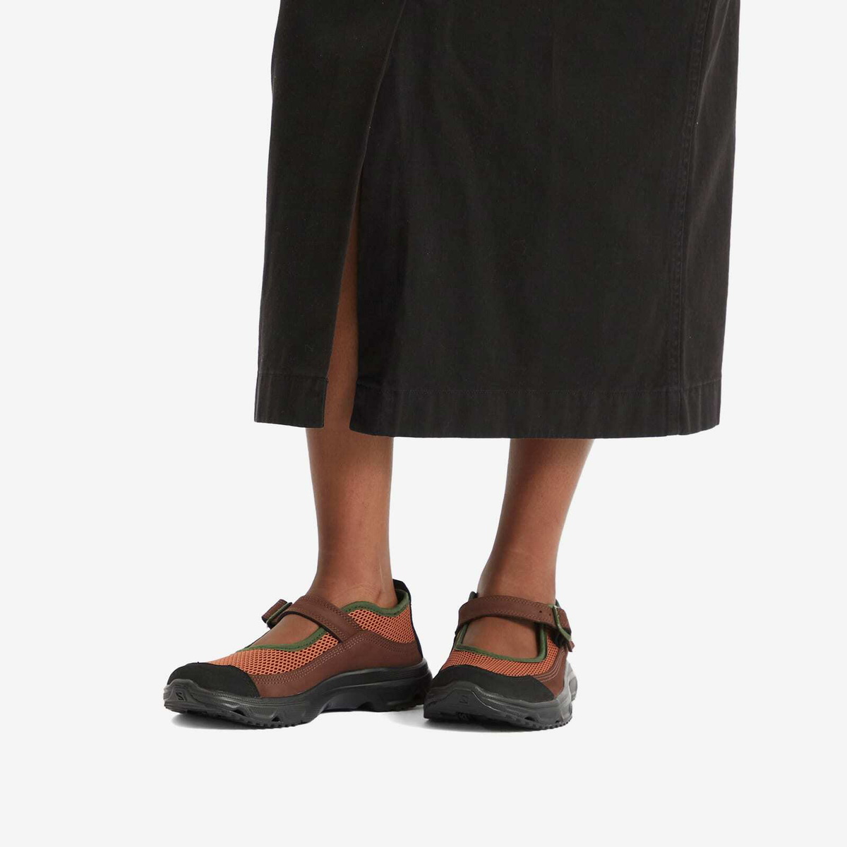 Salomon Women's Rx Marie-Jeanne Sneaker in Russet/Black/Roasted